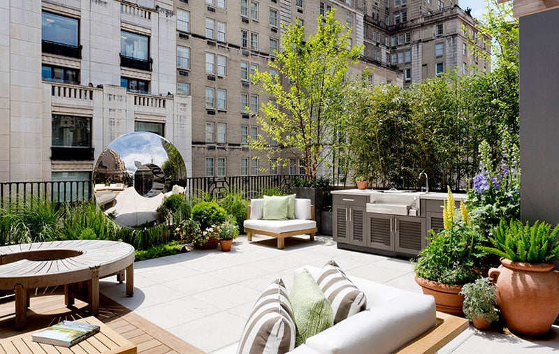 Artistic Outdoor Kitchen