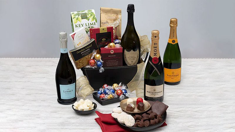 Champagne Lover Gift Basket