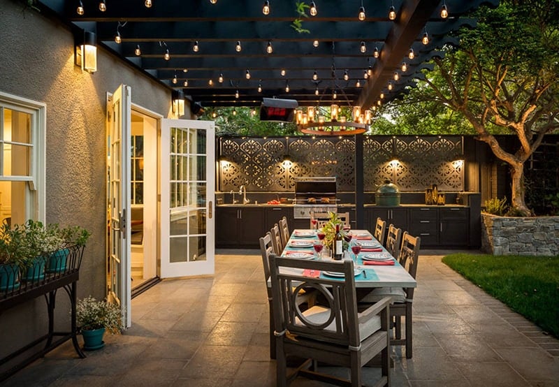 Cosy Outdoor Kitchen