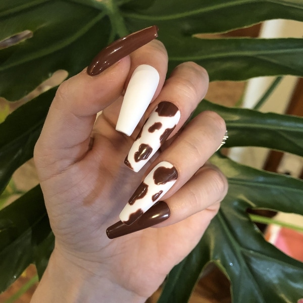 Hand Crafted Cow Print Nail Set – Jade Nails