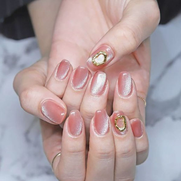 30 Cat Eye Nails Designs For An Ultra Chic Manicure 30 Cat Eye Nails Designs For An Ultra Chic Manicure