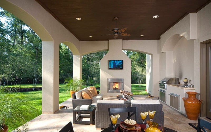 Outdoor Kitchen With Arches