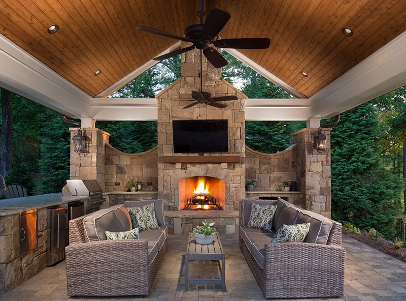 Outdoor Sofas By The Fireplace
