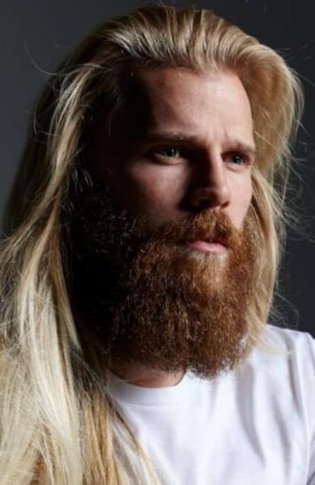 Viking Beard With Long Hair (1)