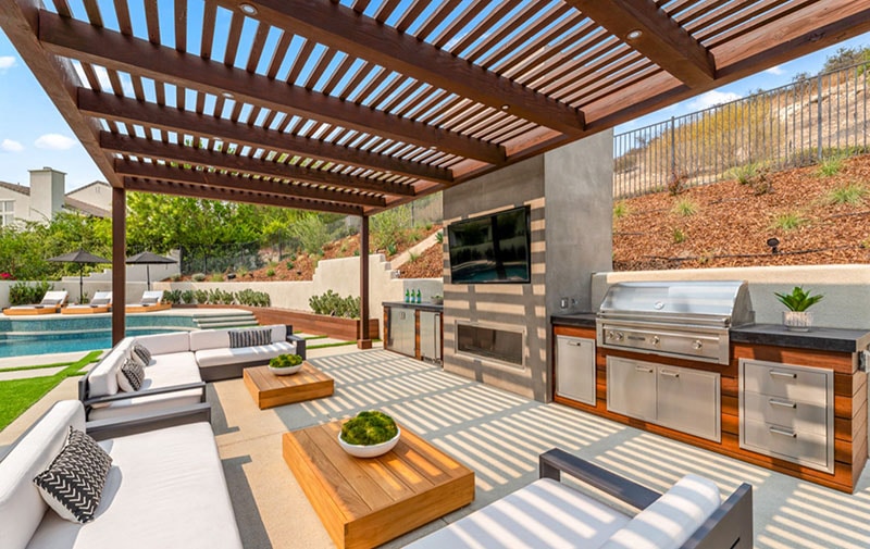 Wooden Sunshade Roof