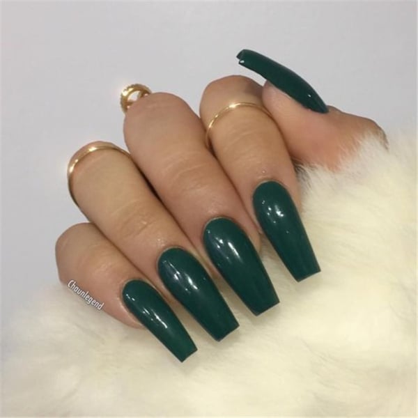 Emerald Green Nails 