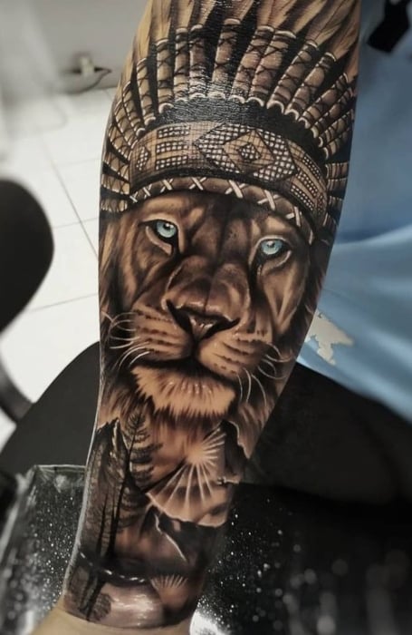 Hand Lion tattoo men at theYoucom