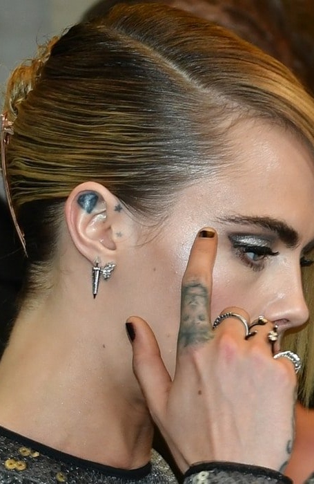 Cara Delevingne Lion Tattoo1