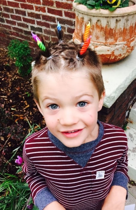 11 Crazy Hair Day Tutorials For Boys {vote} | Halloween haren, Gekke haar  dagen, Gekke kinderkapsels