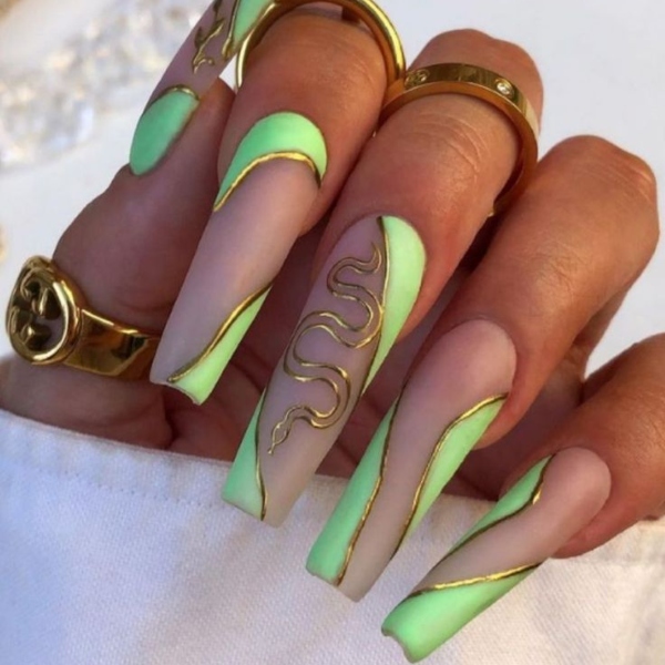 Green Coffin Nails 