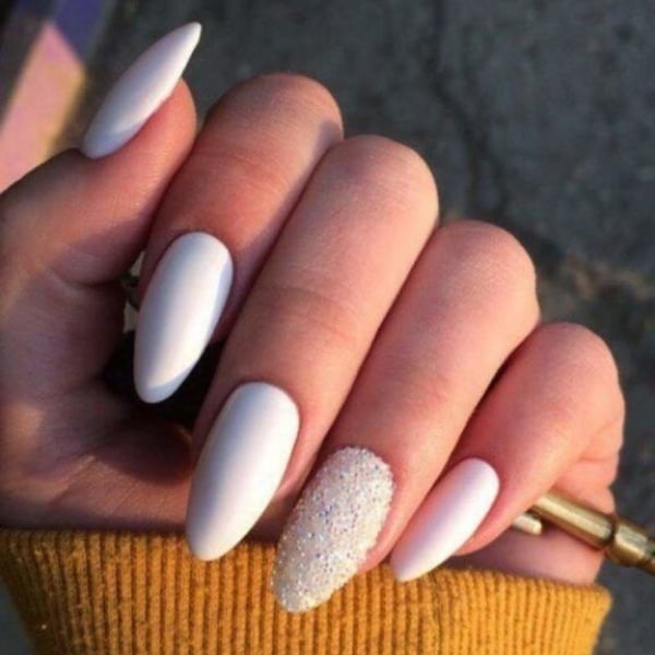 Oval Acrylic Nails