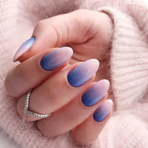 Oval Ombre Nails