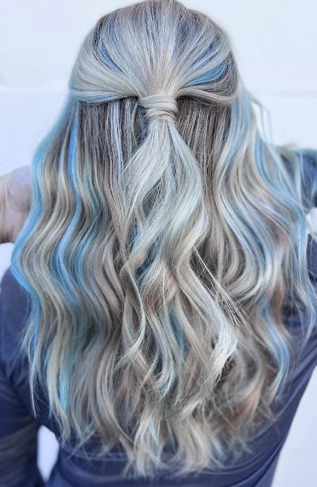 Blonde Hair With Blue Highlights (1)