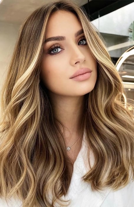 60 Looks with Caramel Highlights on Brown Hair for 2023 | Long brown hair,  Balayage hair, Brown hair with caramel highlights