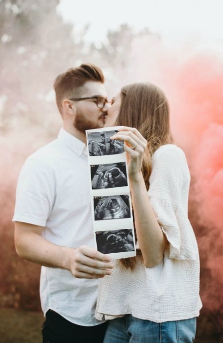 Gender Reveal Photoshoot And Post