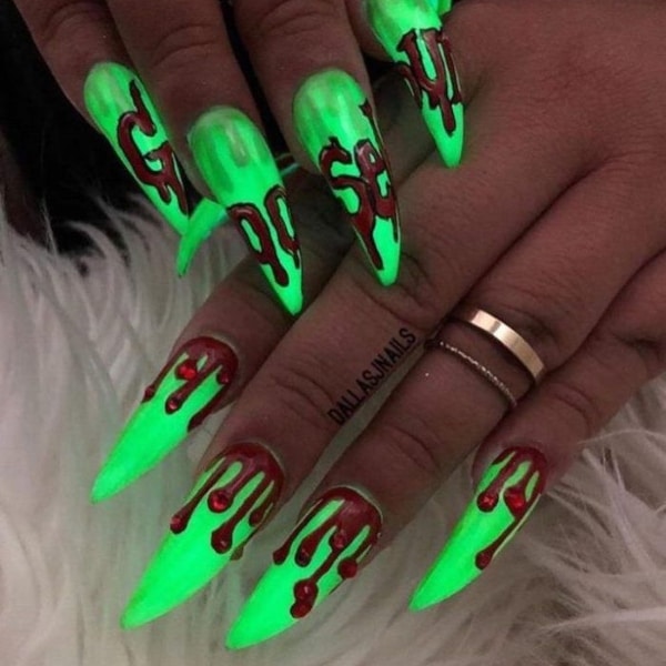 Glow In The Dark Nails