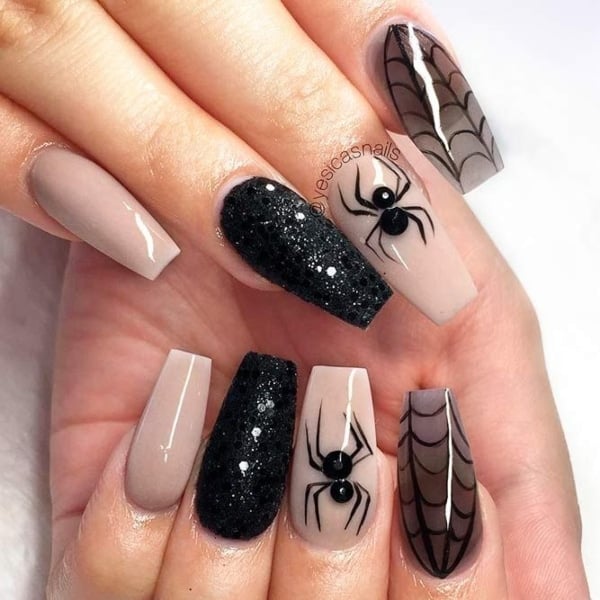 Halloween Spider Nails
