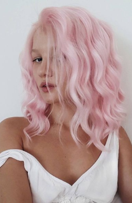 Lush preppy Aesthetic Wavy Hair in Blonde to Pink