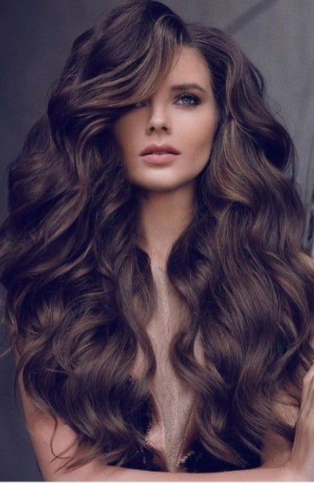 35 Best Layered Wavy Hairstyles to Copy in 2023