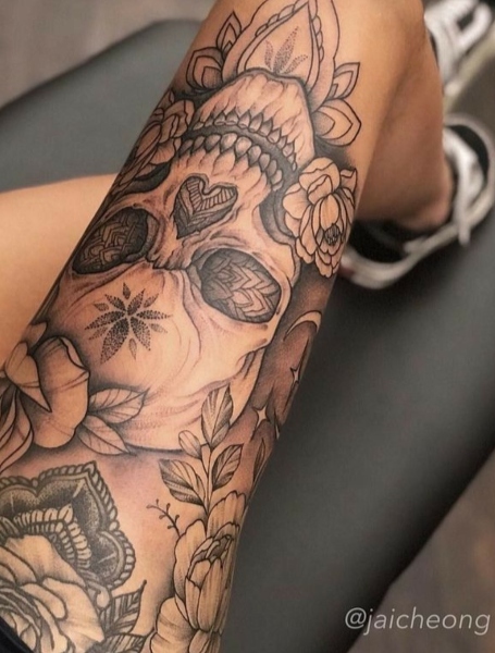 Thigh Sleeve Tattoo 