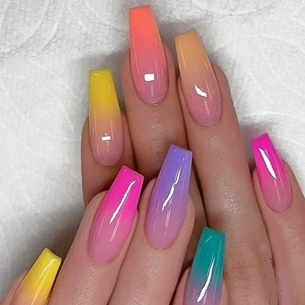 Color Ombre Nails