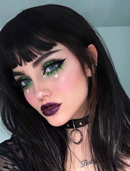 Emo Eye Makeup Looks Are Seeing a Revival on the Spring 2023 Runways -  Fashionista