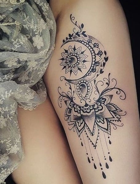 Mandala Thigh Tattoo (1)