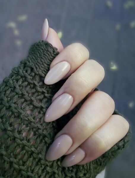 Nude Almond Nails (1)