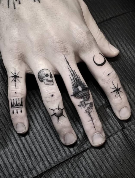 90 Cool Small Tattoo Ideas for Men in 2023 - The Trend Spotter 90 Cool Small Tattoo Ideas for Men in 2023 - The Trend Spotter