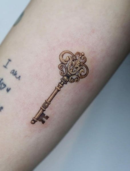 20 Charming Key Tattoo Ideas For Women  Styleoholic