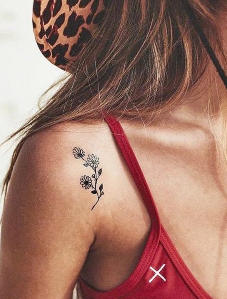 Cute Shoulder Tattoo (1)