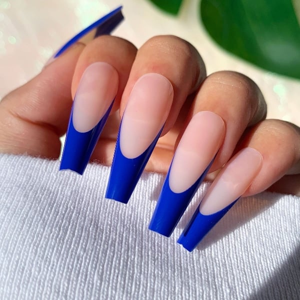 Royal Blue Acrylic Nails