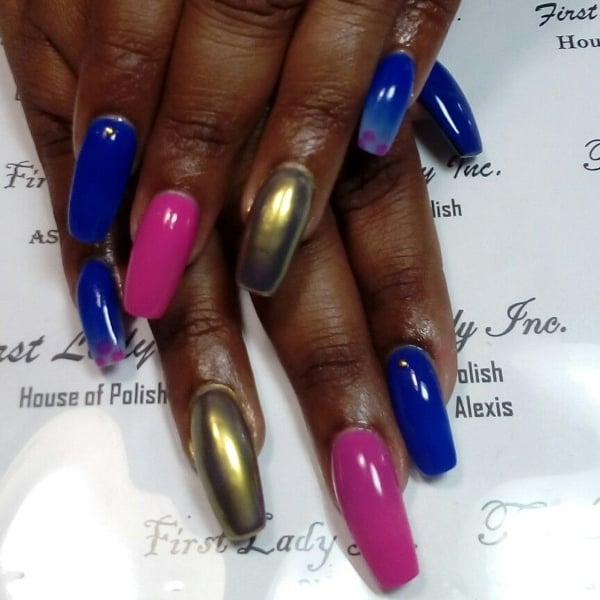 Royal Blue And Pink Nails (1)