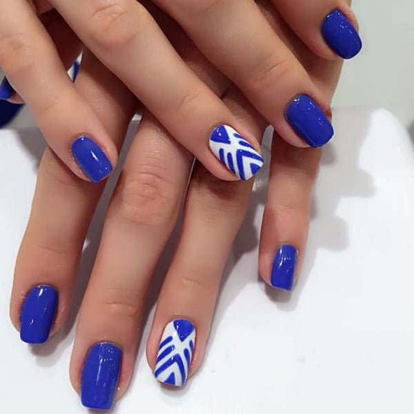 Royal Blue And White Nails (1)