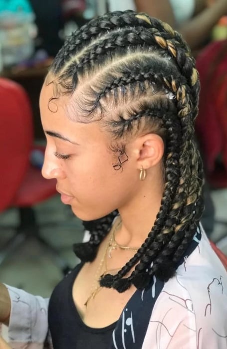 Stitch Braids With Medium Hair (1)