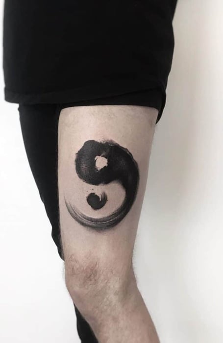 Unique Yin Yang Tattoo (1)