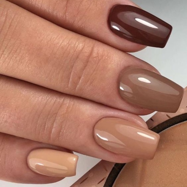 Shades Of Brown Thanksgiving Nails (1)