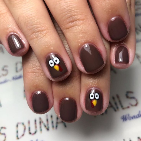 Short Thanksgiving Nails (1)