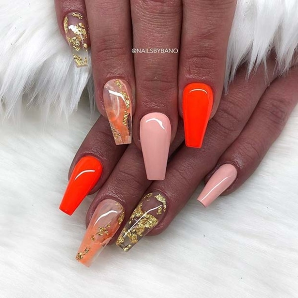 Amazon.com: Halloween Long Press on Nail Pumpkin Fake Nails Autumn Acrylic  Nails Tape Pink Glossy Orange Gold Glitter Artificial Nails Fall Full Cover  False Nail Tips for Women and Girls 24Pcs :