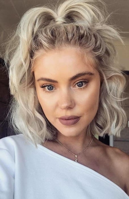 40 Easy Updos for Short Hair in 2023 - The Trend Spotter 40 Easy Updos for Short Hair in 2023 - The Trend Spotter