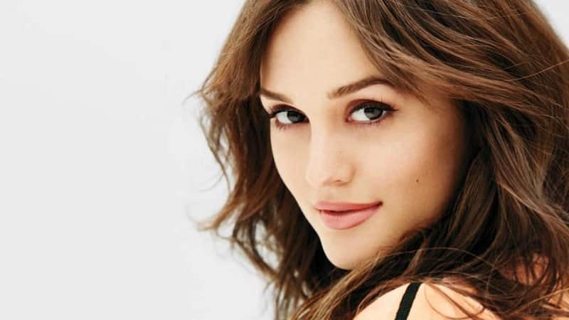 Leighton Meester - hottest female celebrities