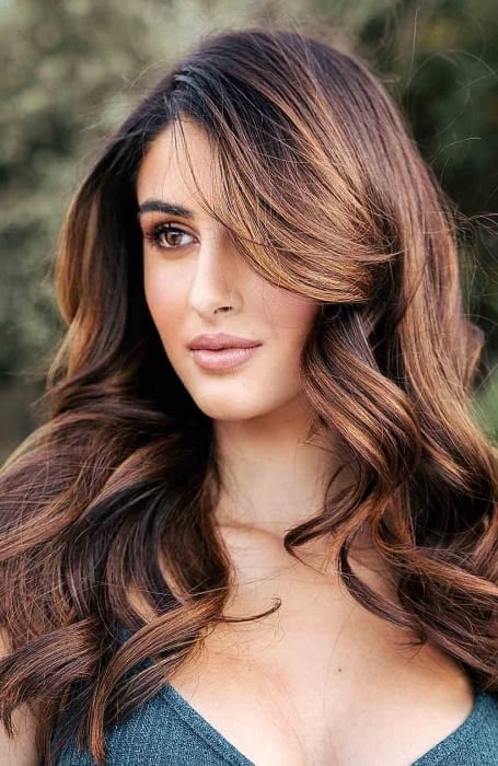 30 Side Swept Bangs For All Hair Lengths - The Trend Spotter 30 Side Swept Bangs For All Hair Lengths - The Trend Spotter
