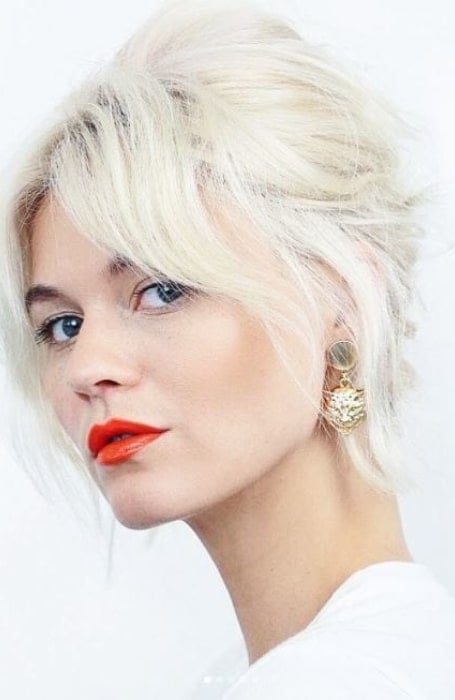 40 Easy Updos for Short Hair in 2023 - The Trend Spotter