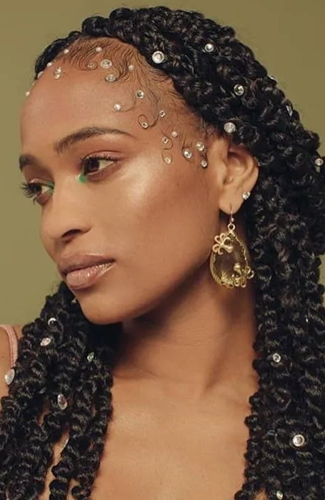 Passion Twist With Diamonds