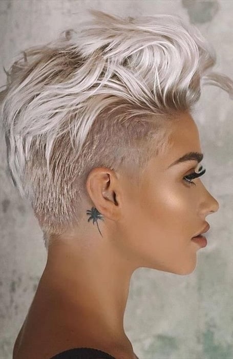 Modified long pixie  Coupe de cheveux Coiffure courte Coupe de cheveux  courte