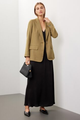 Winter Business Attire Women 2jpg