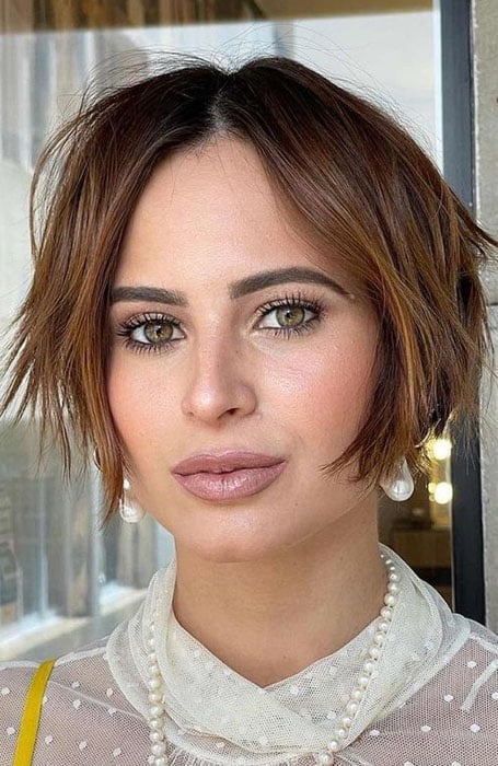 Middle Part Short Bob Haircut