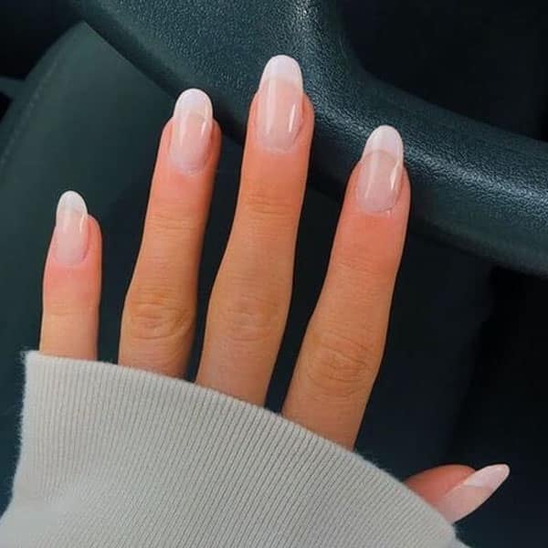 Tom Bachik - My American Manicure for those natural looking Summer nails  using #GelX Tips by @apresnailofficial💅🏼 #nailsbytombachik | Facebook