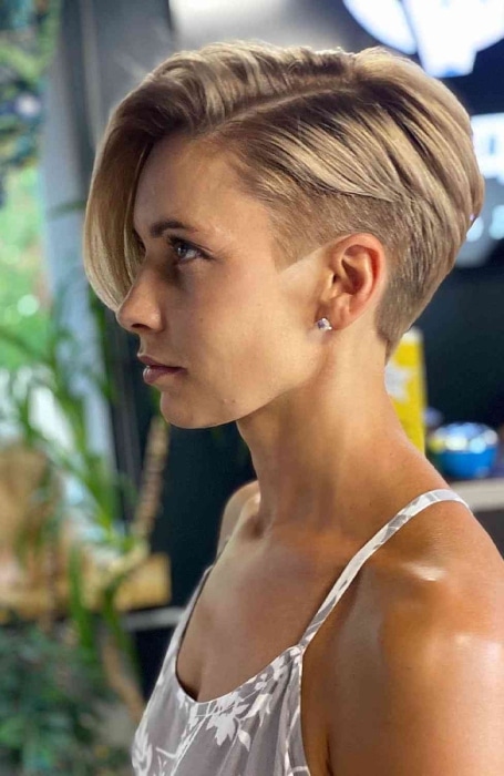 Textured Pixie with Taper Fade and Platinum Frosted Tips - The Latest  Hairstyles for Men and Women (2020) - Hairstyleology