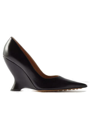 Black Wedges